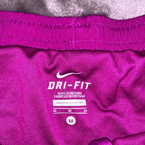 Nike Dri-Fit running shorts - Picture 2 of 4